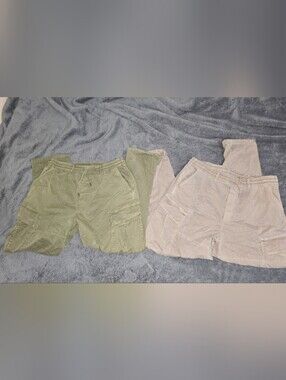 3 Pair American Eagle Outfitters Mens Cargo Pants in Olive and Beige